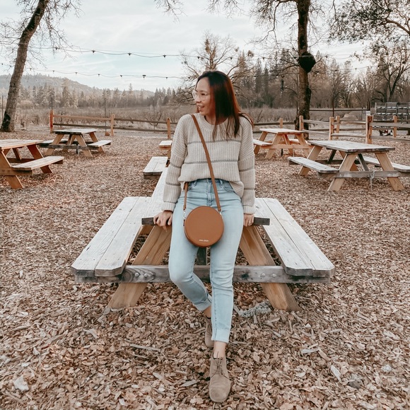 Meet your Posher, Daphne - Picture 1 of 2